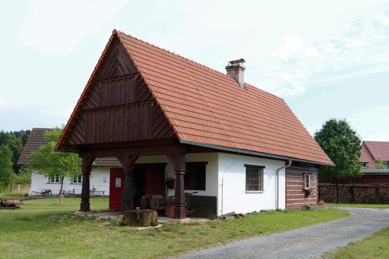 Letni Byt Ve Skanzenu Třebechovice pod Orebem エクステリア 写真